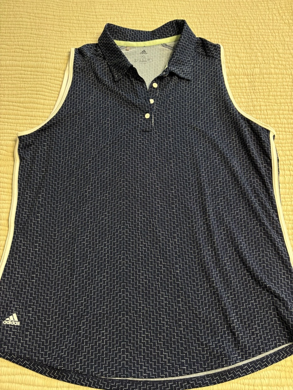 Women’s XL adidas golf shirt